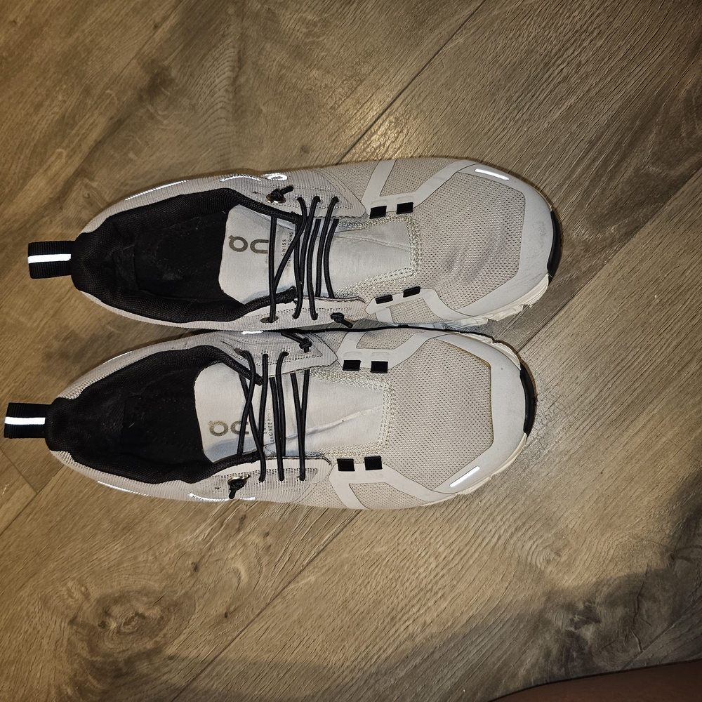 On Running Men's Shoes - Black and Cream